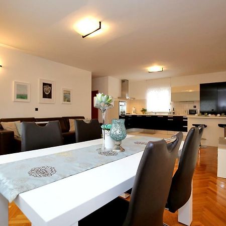 City Gallery Apartment Zadar Exterior photo